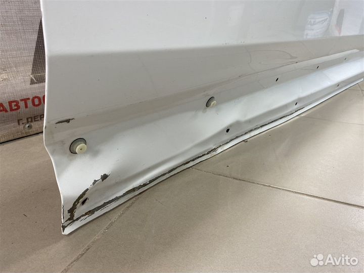 Дверь передняя правая Toyota Rav-4 (Xa40)