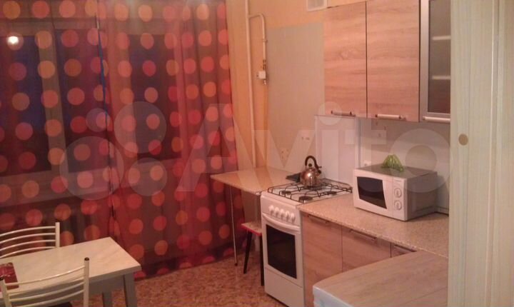 1-к. квартира, 42 м², 3/9 эт.