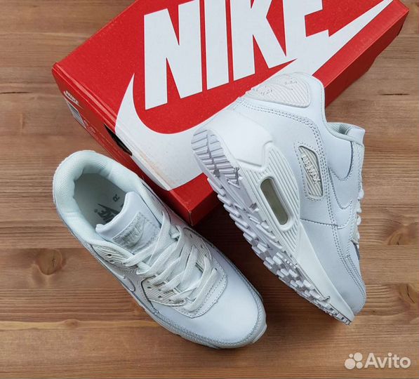 Женские Nike Air 90 кроссовки новые