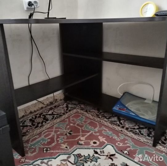 Компьютерный стол IKEA