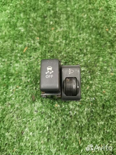 Кнопка Nissan Qashqai 1.6 HR16DE 2012