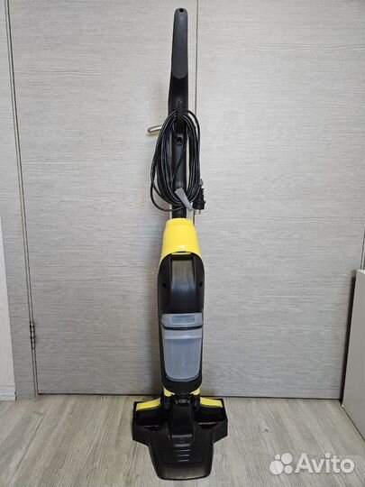 Вертикальный пылесос Karcher FC5