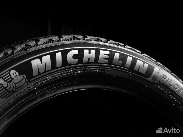 Michelin Pilot Alpin 5 SUV 285/40 R22 101V