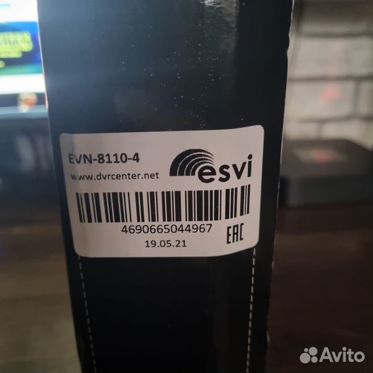 Цифровой IP Видеорегистратор esvi EVN-8110-5