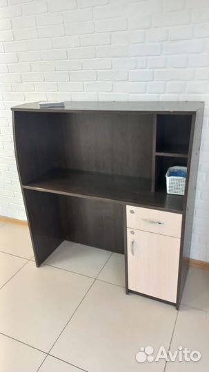 Ресепшн, стойка