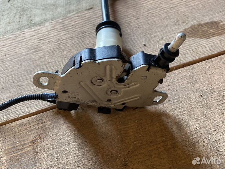 Замок капота ford focus 2 08-11