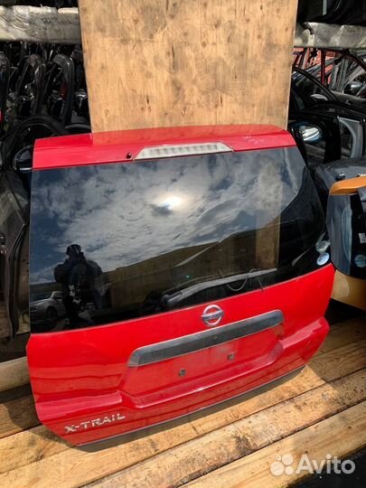 Крышка дверь багажника Ниссан X-trail T31 в сборе