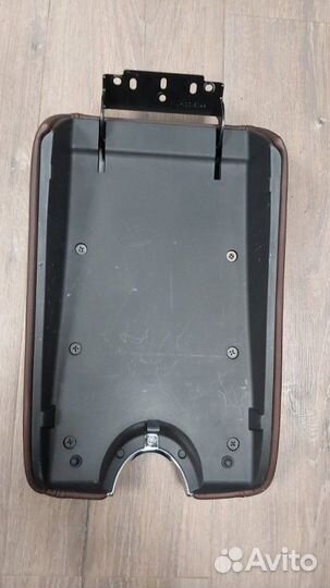 Подлокотник Infiniti Ex35 1 поколение VQ35HR 2008