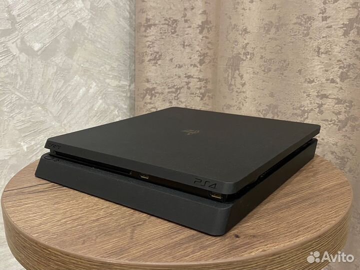 Sony PlayStation4, с играми и док.станцией