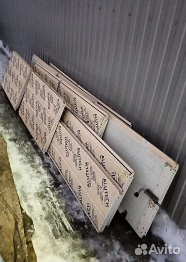 Ворота гаражные бу alutech