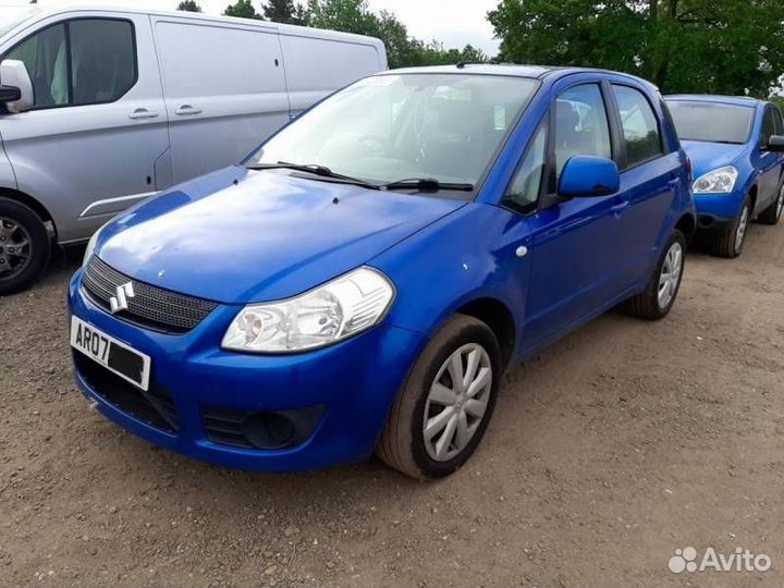 Подкрылок передний Suzuki SX4