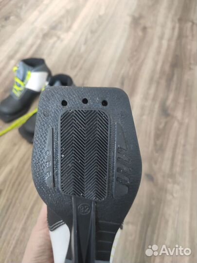 Лыжные ботинки 32 размер