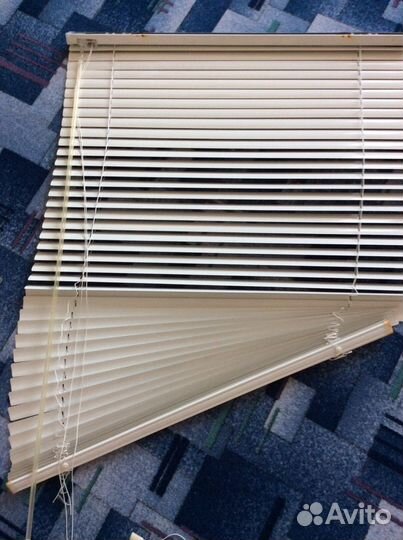 Жалюзи горизонтальные металлические