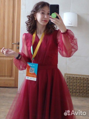 Вечернее платье