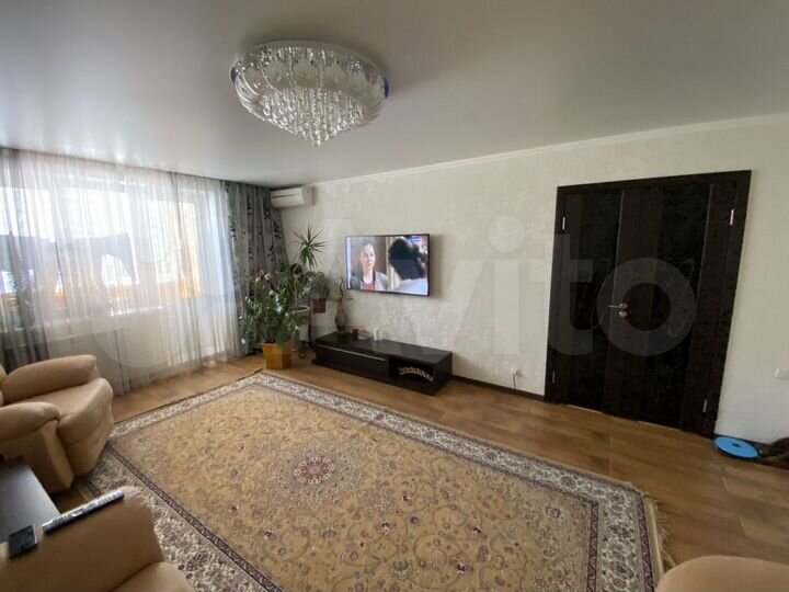 2-к. квартира, 76,4 м², 4/10 эт.