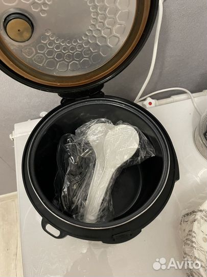 Мультиварка redmond