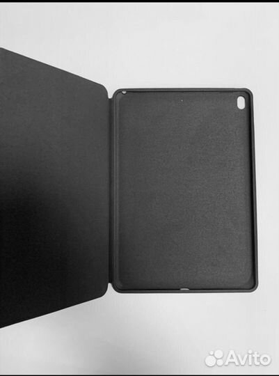 Чехол на iPad