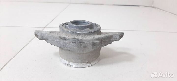 Опора заднего амортизатора Skoda Karoq 2017