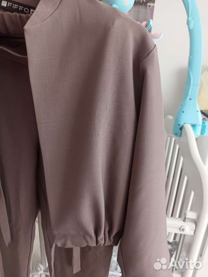 Костюм классический женский 42 44