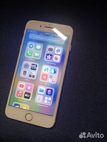 Телефон iPhone 8 plus