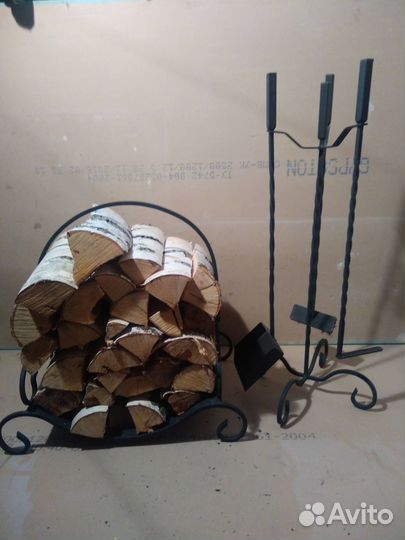 Каминный набор с дровницей. Подставка для дров
