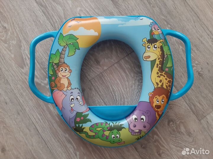 Детское сиденье на унитаз