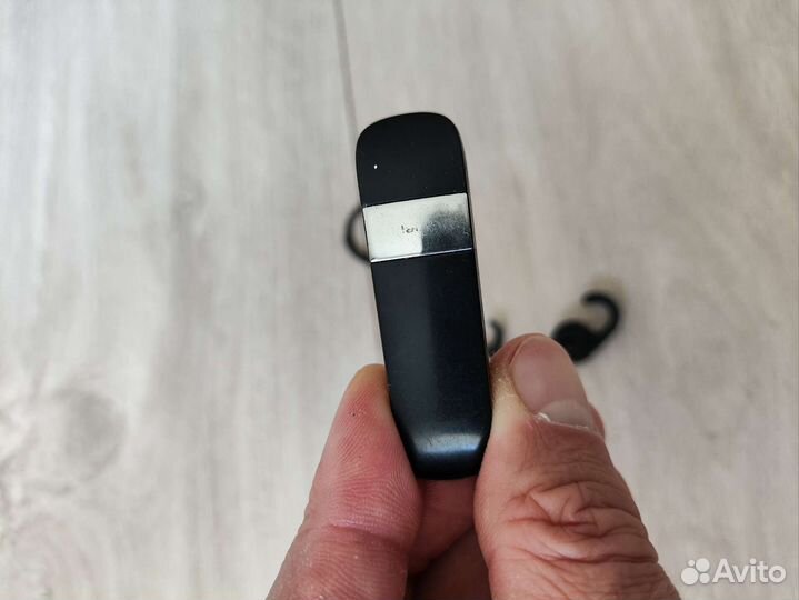 Беспроводная bluetooth гарнитура