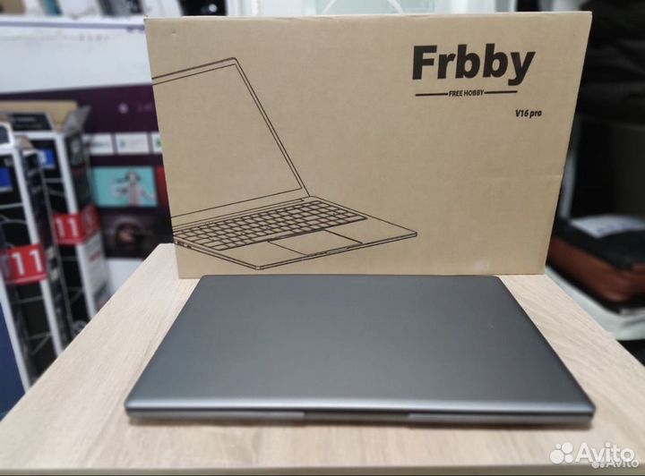 Ноутбук 16/512гб (Новый)