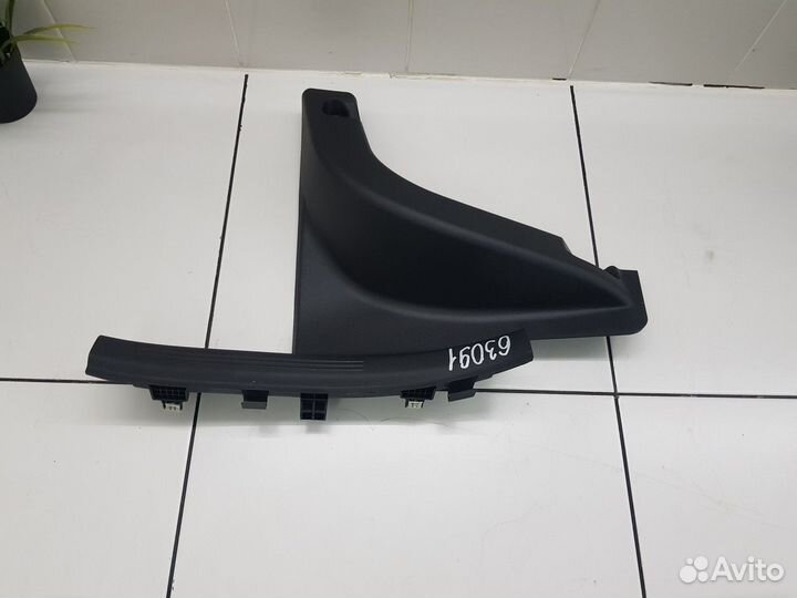 Накладка порога левая (Hyundai Creta II)