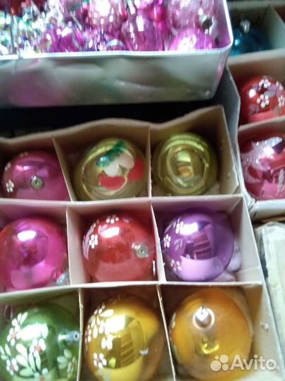 Елочное стекло