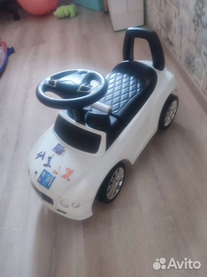 Детская машинка толокар каталка
