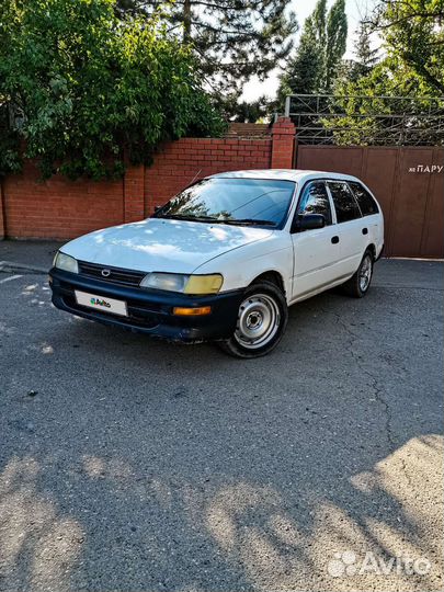 Toyota Corolla 1.3 AT, 2000, 300 000 км