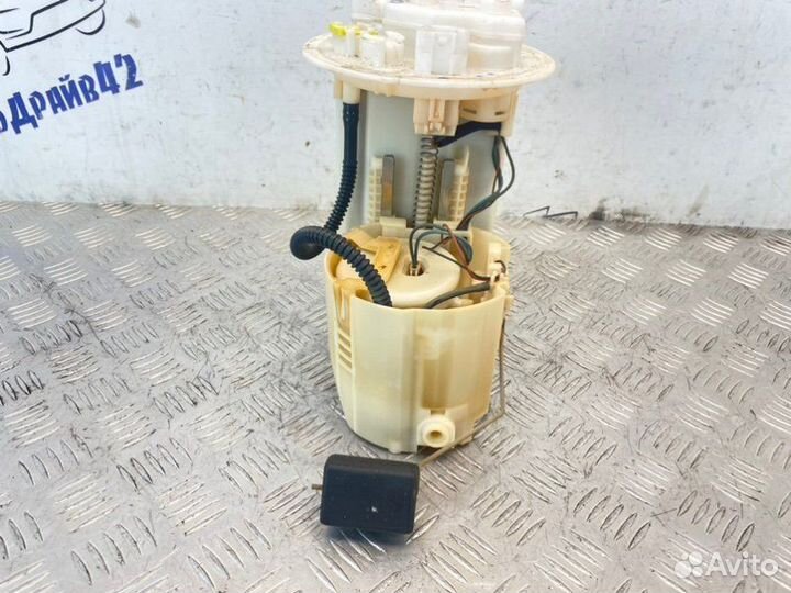 Насос топливный Toyota Corolla ZRE151L 1zrfe 2006