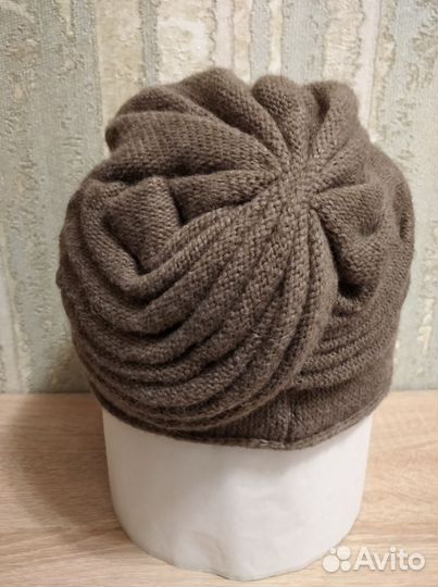 Шапки и шарфы. б/у в отличном состоянии