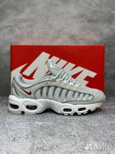 Стильные Nike Air Max Tailwind