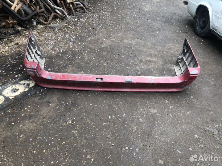 Задний бампер на opel kadett 1986г