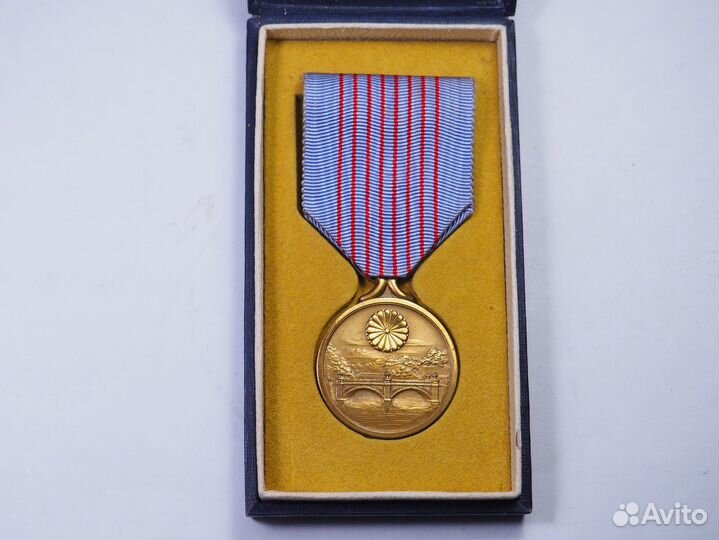 Медаль «В честь 2600 лет Японской империи». Бронза