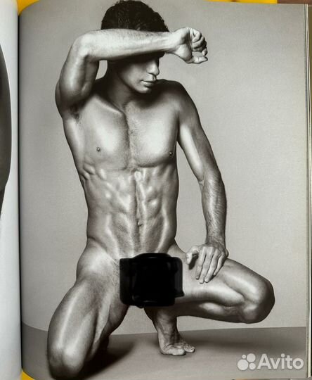 Книга Альбом Men Exposed by Peter Arnold 2005 года