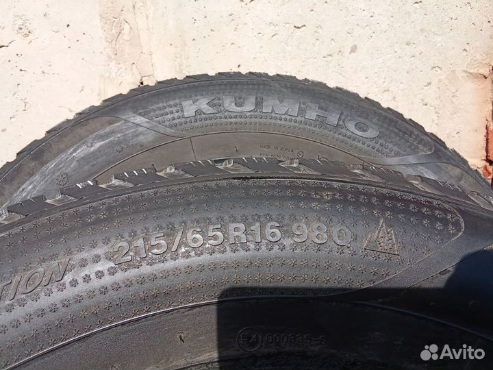 Kumho I'Zen Ice Power KW21 215/65 R16