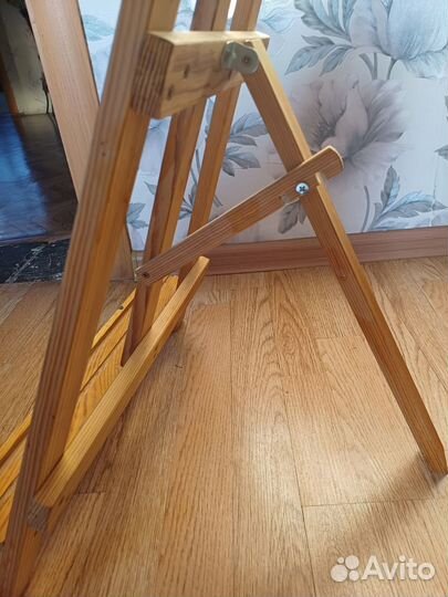 Мольберт настольный