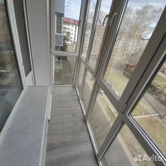 Отделка балконов. Остекление балконов. Обшивка