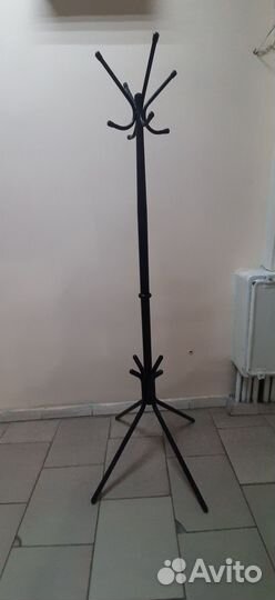 Вешалка для одежды напольная