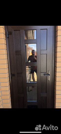 Дверь входная пластиковая