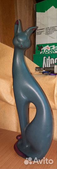 Статуэтка кот