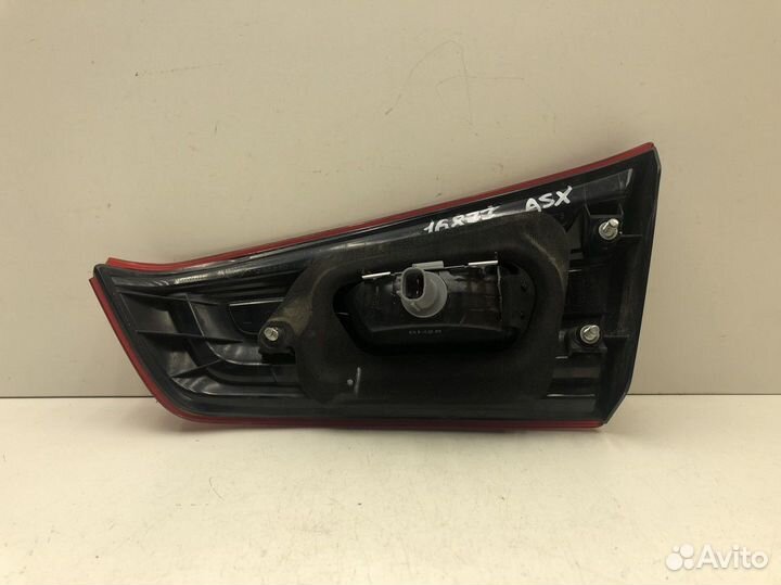 Фонарь задний внутренний левый Mitsubishi Asx 2010