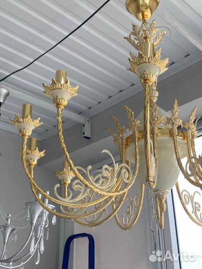 Люстры большой выбор