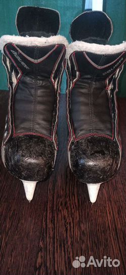 Хоккейные коньки bauer
