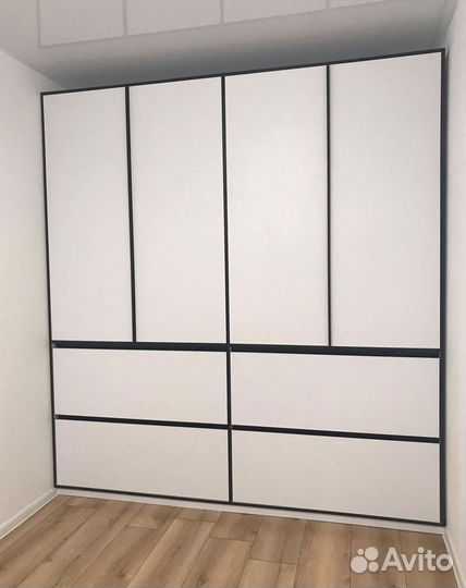 Шкаф распашной / купе