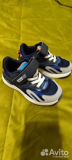 Кроссовки для мальчика 28
