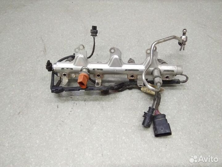 Рейка топливная (рампа) Skoda Octavia (A5 1Z) 2004